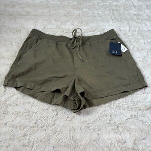 NWT Gap Women's Size XL Green Pull On Shorts